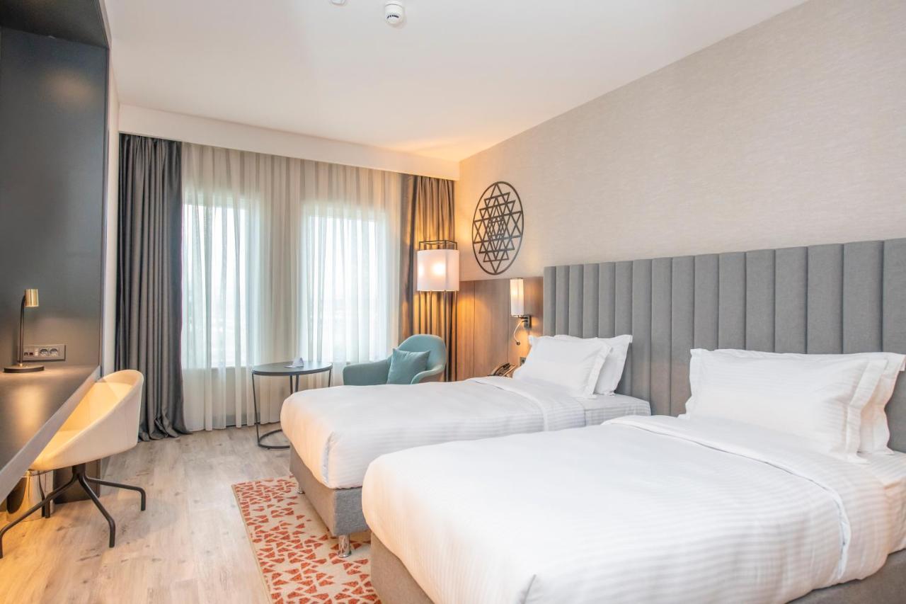 Отель Crowne Plaza Ankara By Ihg Экстерьер фото