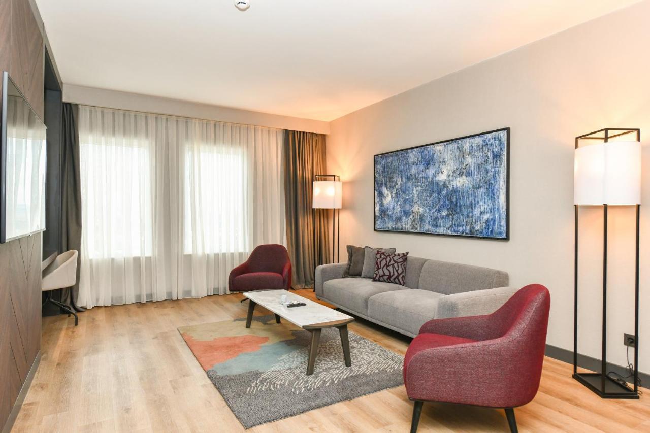 Отель Crowne Plaza Ankara By Ihg Экстерьер фото